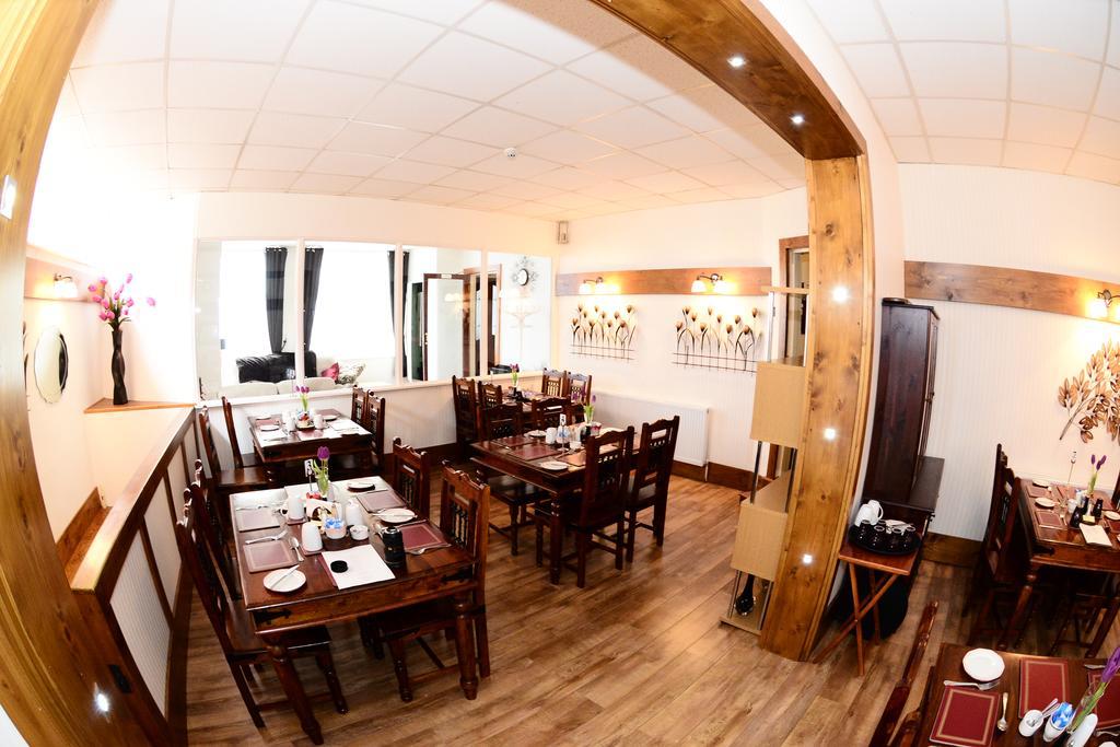 Sutton Park Guest House بلاكبول المظهر الخارجي الصورة