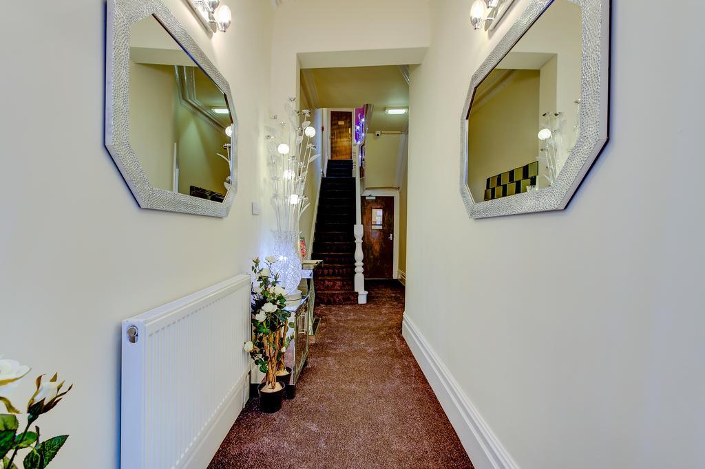 Sutton Park Guest House بلاكبول المظهر الخارجي الصورة