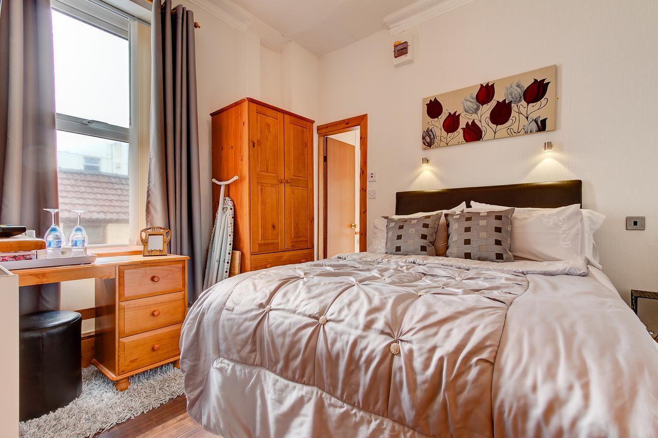 Sutton Park Guest House بلاكبول المظهر الخارجي الصورة